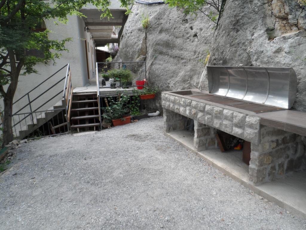 Pataki Guesthouse Petrovac Exterior foto