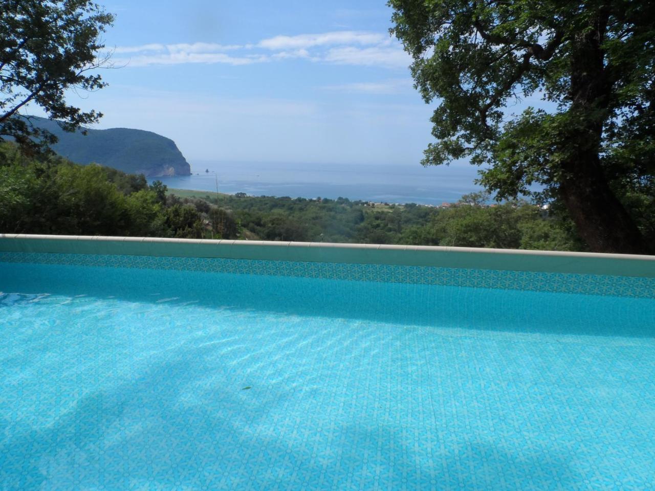 Pataki Guesthouse Petrovac Exterior foto