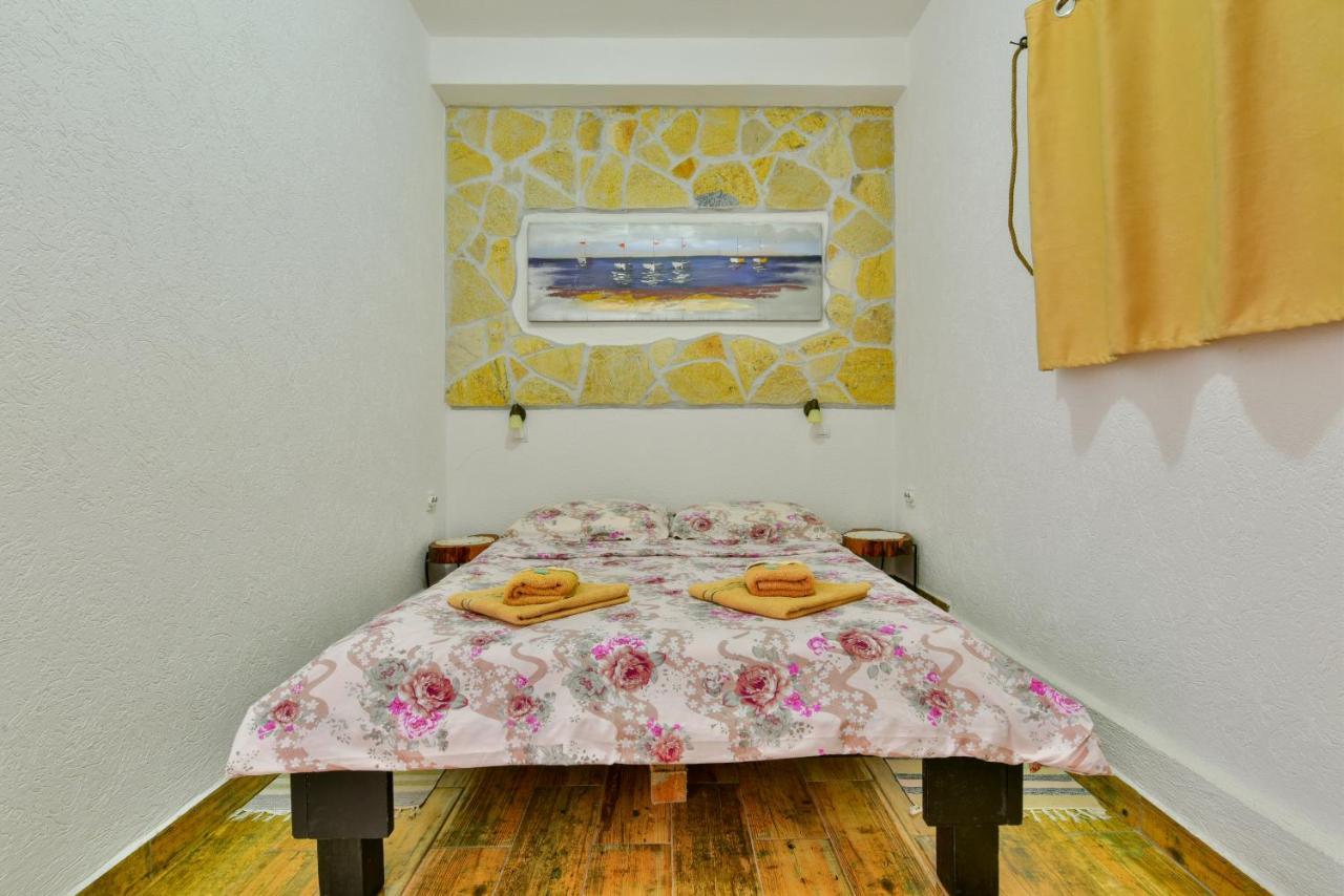 Pataki Guesthouse Petrovac Exterior foto