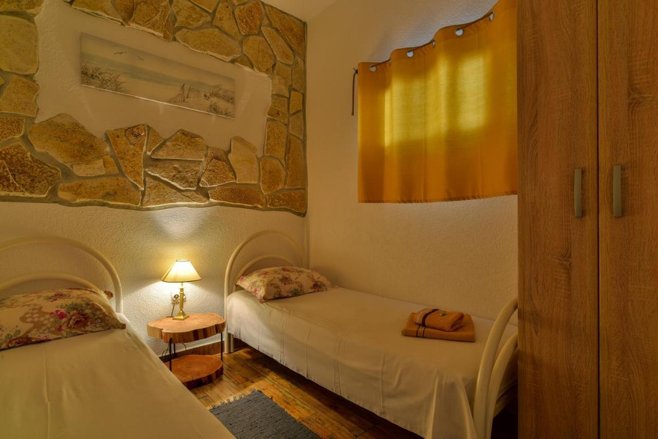 Pataki Guesthouse Petrovac Exterior foto
